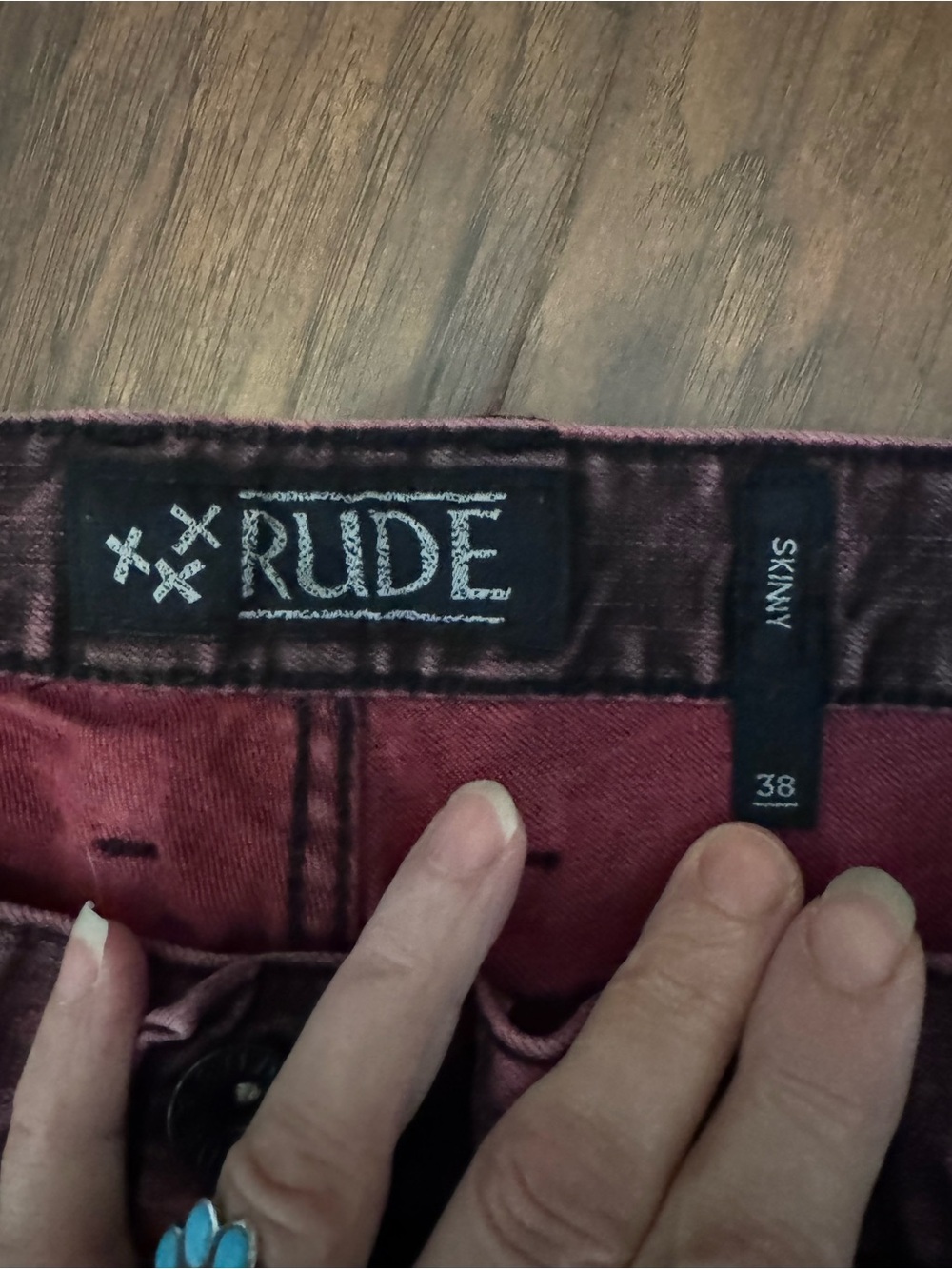 🚨 GORGEOUS RUDE UNISEX Acid Wash Red/black Denim Shorts - Picture 3 of 6